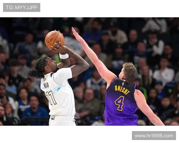 [NBA]兰德尔抛投不进 戈贝尔强起双手补扣.