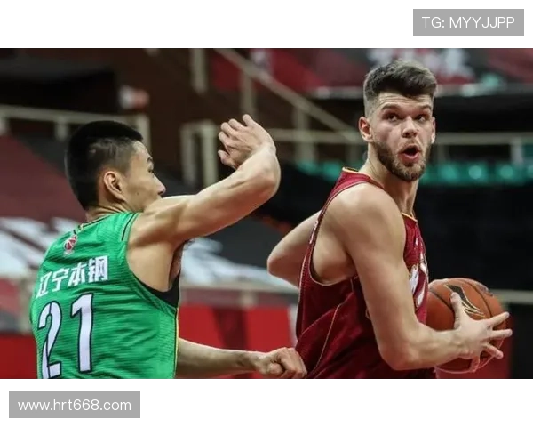 拉科塞维奇首秀轰32分16板即插即用